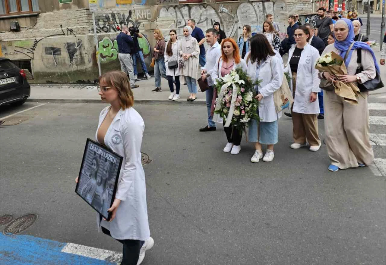 Spomen ploča za smrtno stradale liječnice