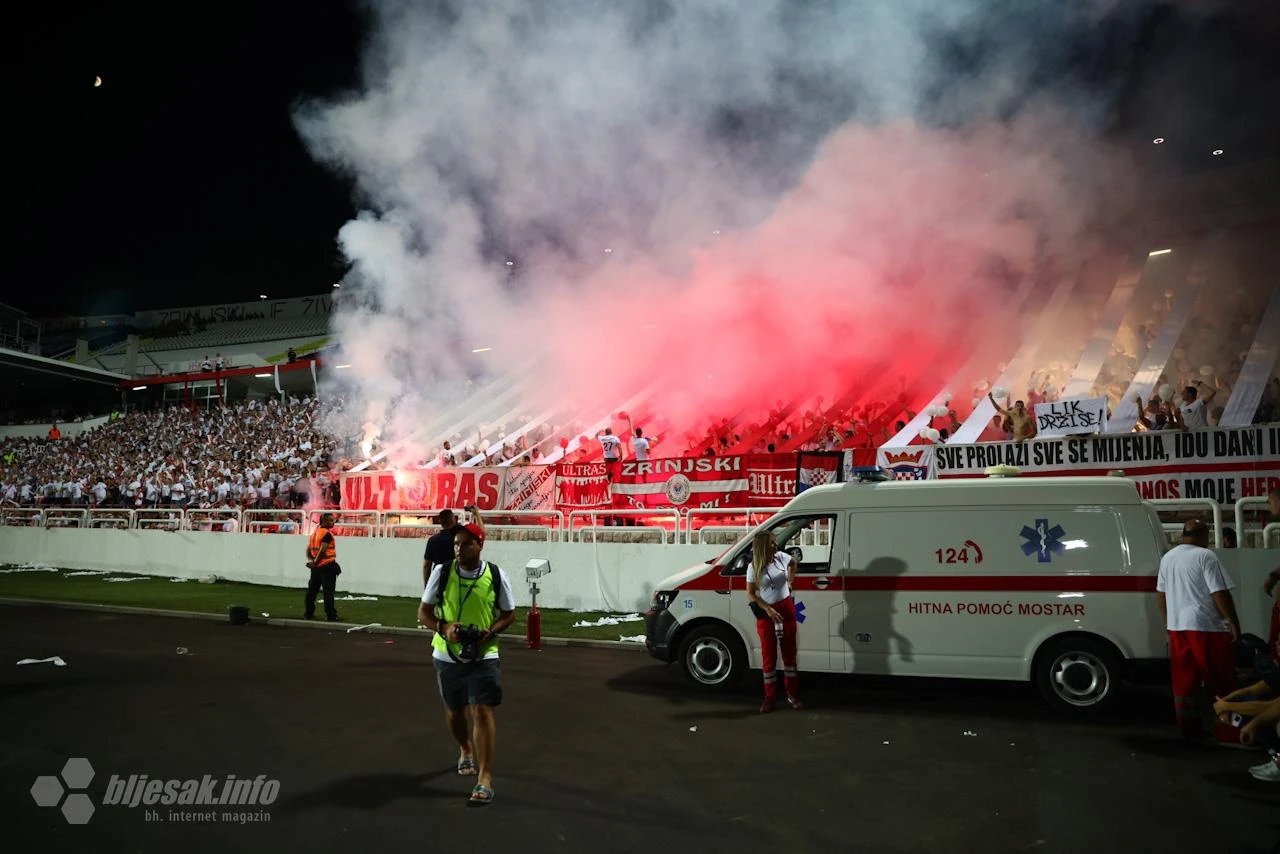 FOTO | Navijači priredili fantastičnu koreografiju na početku utakmice Zrinjski-Slovan