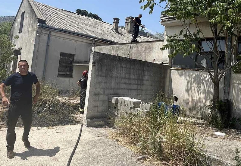 Gorjelo u blizini objekata u Dolini sunca