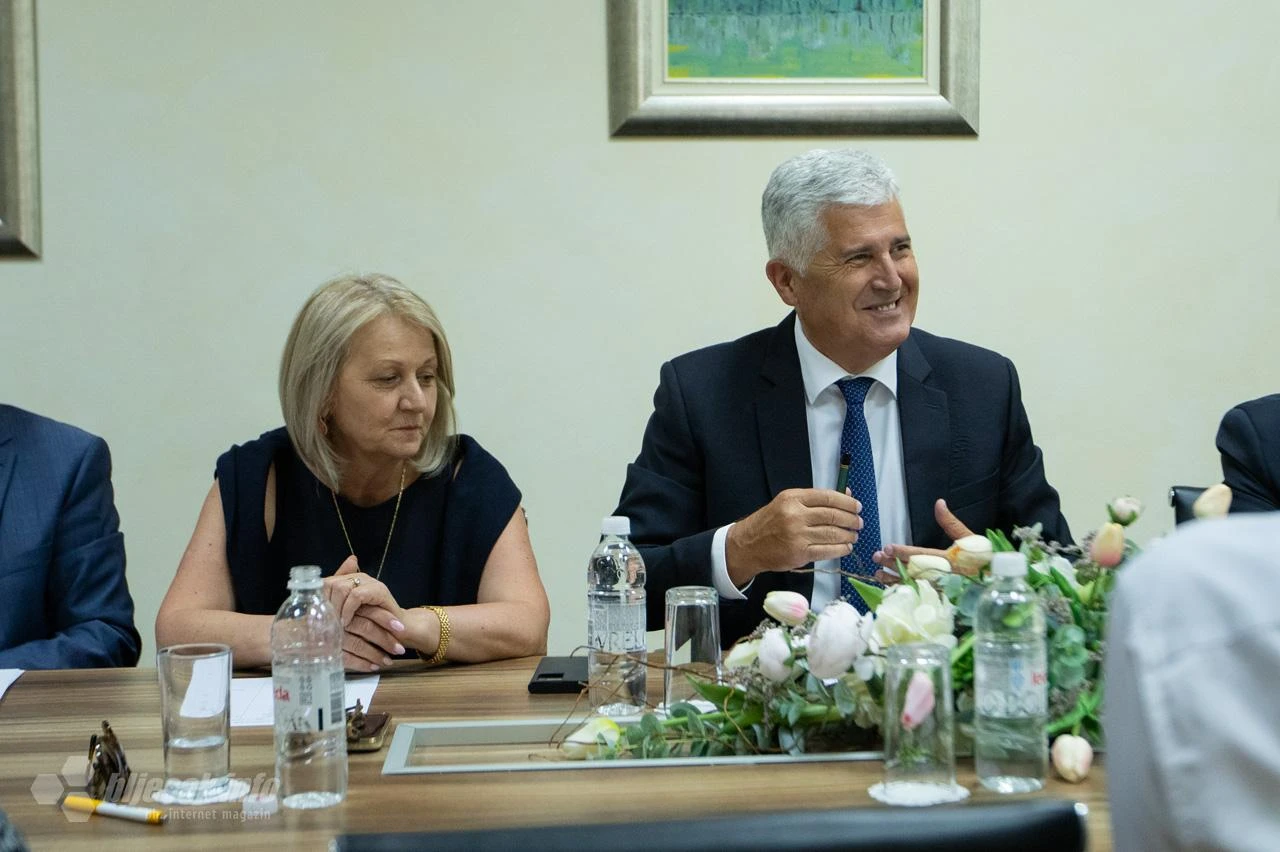 Sjednica HNS-a: Razgovor o aktivnostima za koordiniranje izvršne i zakonodavne vlasti
