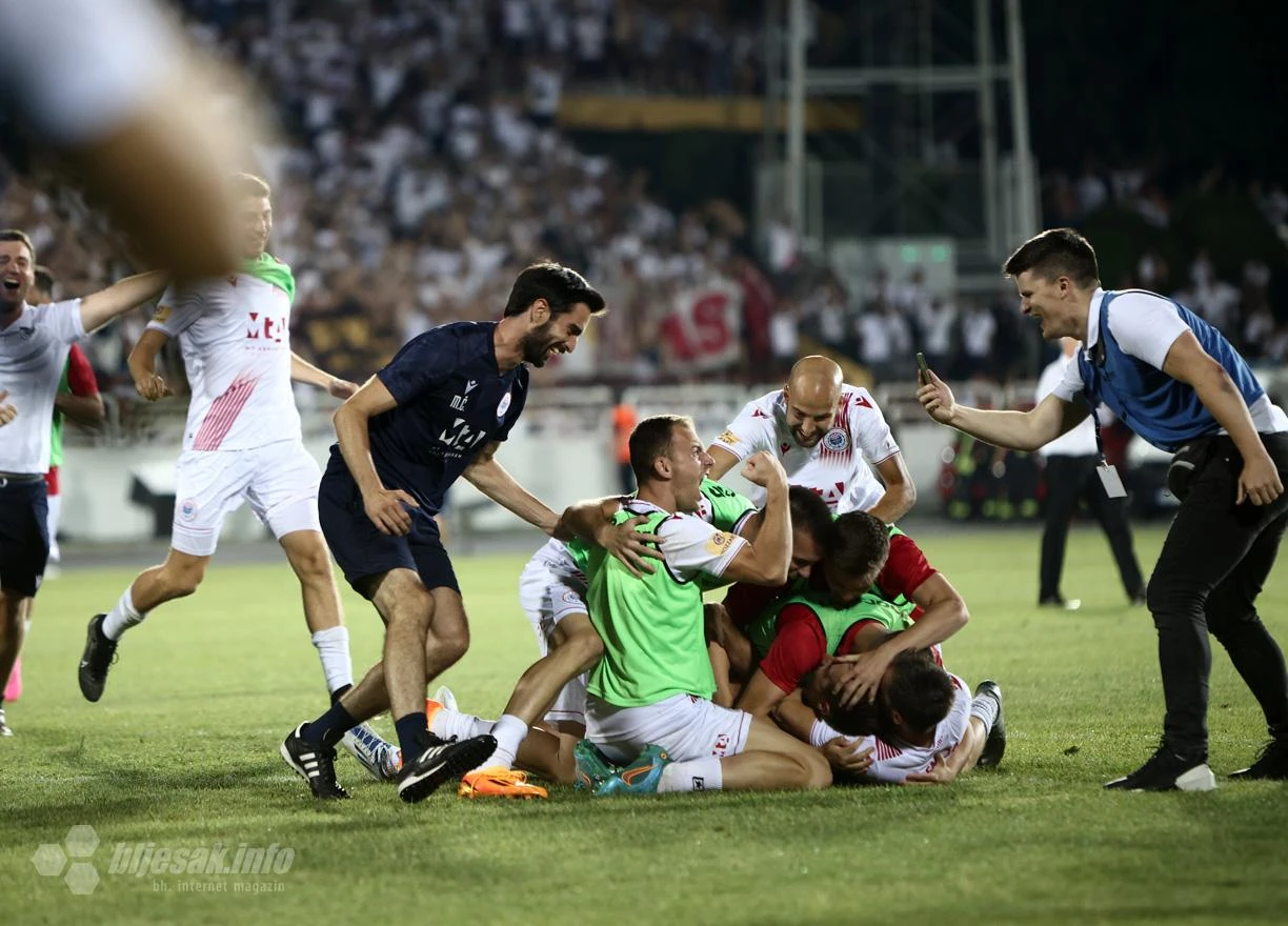 FOTO | Pogledajte kako su Plemići proslavili prolaz protiv Urartua
