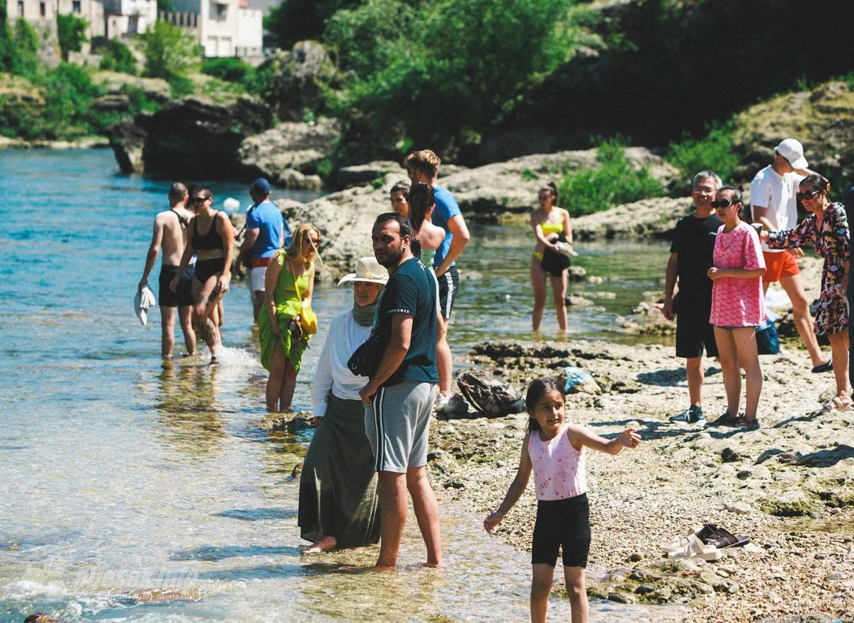 FOTO| U Neretvi spas od paklenih vrućina