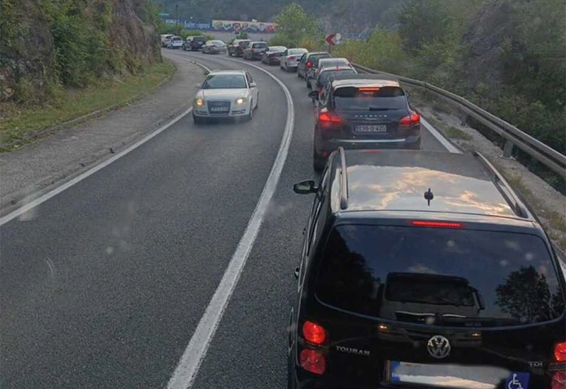 Opet kolaps u Konjicu: Kilometarske kolone na M17 Sarajevo-Mostar