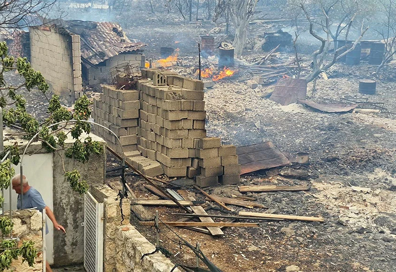 Evaukacija stanovništva zbog požara u Hrvatskoj