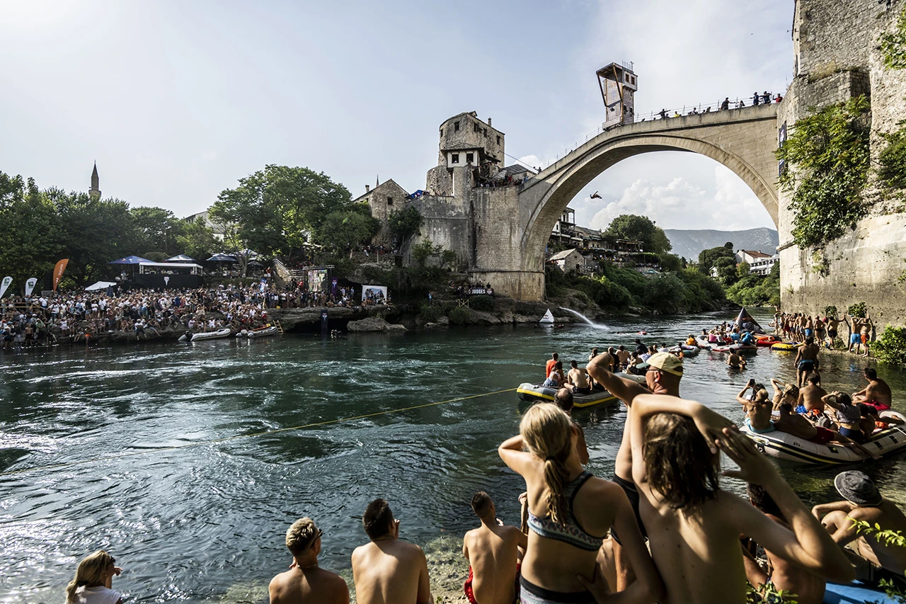 Sredina Red Bull Cliff Diving sezone: u Mostaru za dva mjeseca