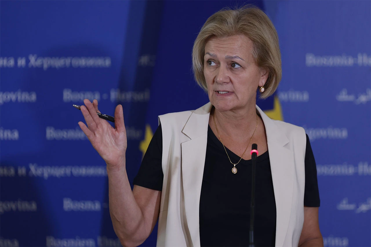 Eichhorst: 'Neprihvatljivi  protuustavni i protuzakoniti potezi'