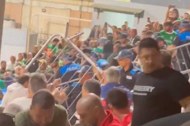 Zbog nereda i sukoba navijača prekidana utakmica na Malti 