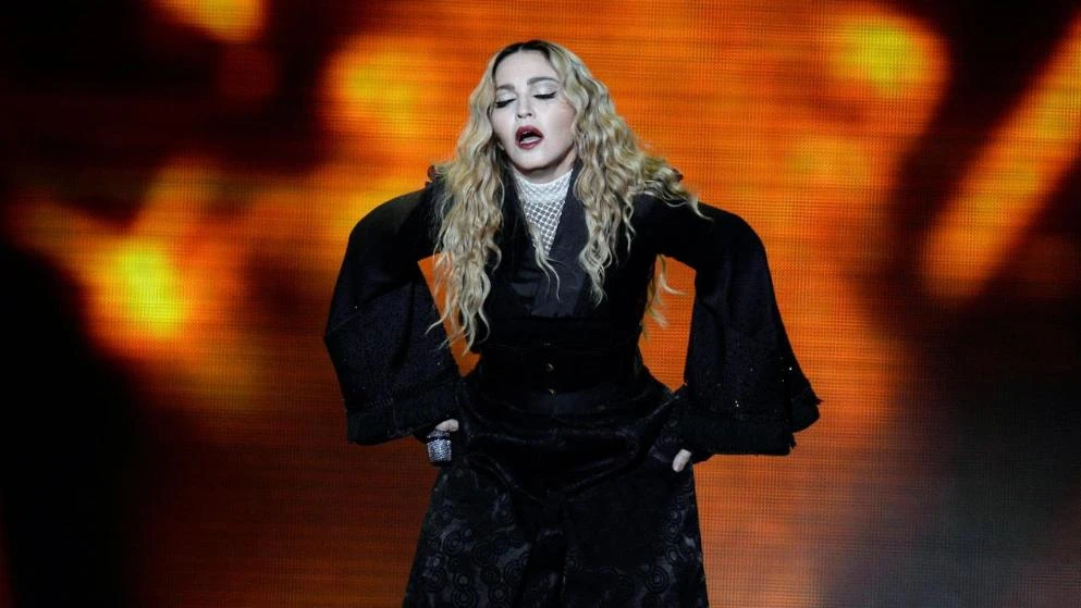 Madonna se oglasila prvi put nakon izlaska iz bolnice: ''Pomjeramo turneju''