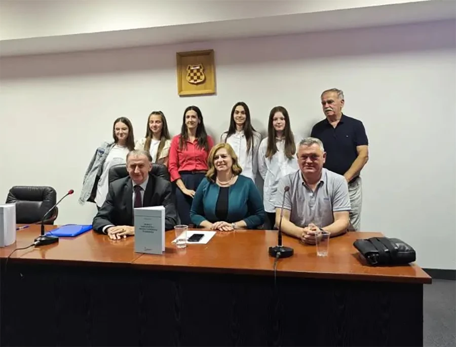 U Tomislavgradu predstavljena knjiga 'Bosna i Hercegovina – država s posebnim potrebama'