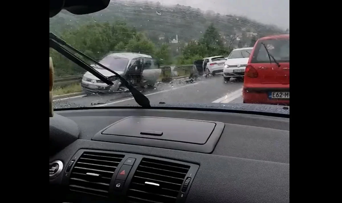 Konjic - Pet osoba ozlijeđeno u nesreći, dvoje djece u bolnici