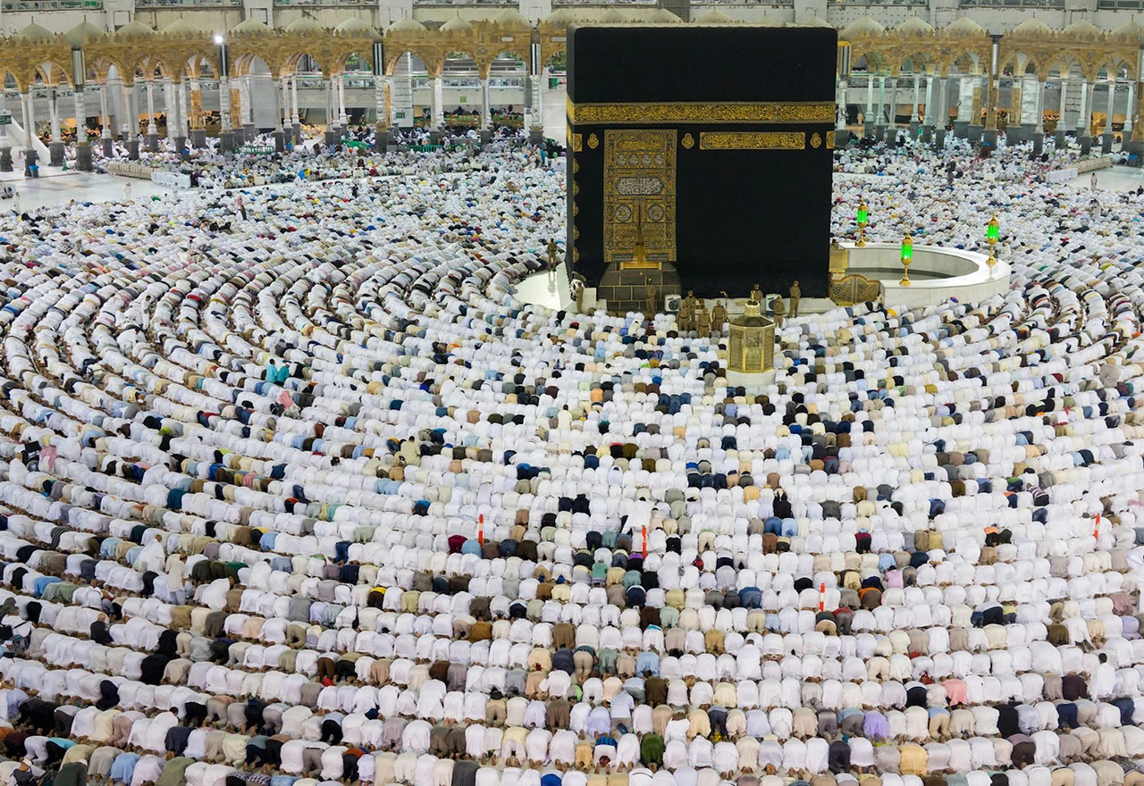 Oko 2,5 milijuna muslimana upotpunili obrede i službeno postali hadžije