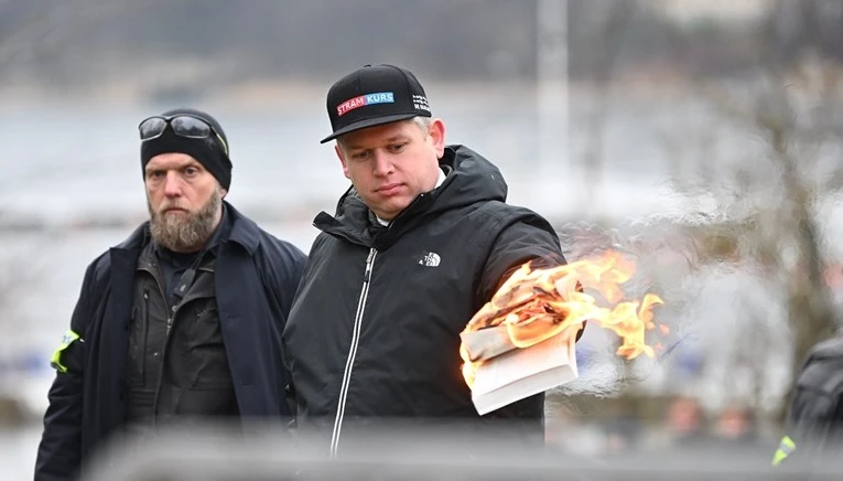 Švedska policija odobrila spaljivanje Kur'ana ispred džamije