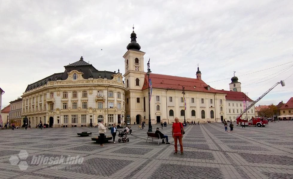 Sibiu, grad čije kuće spavaju otvorenih očiju (Transilvanijom uzduž & poprijeko 11.)