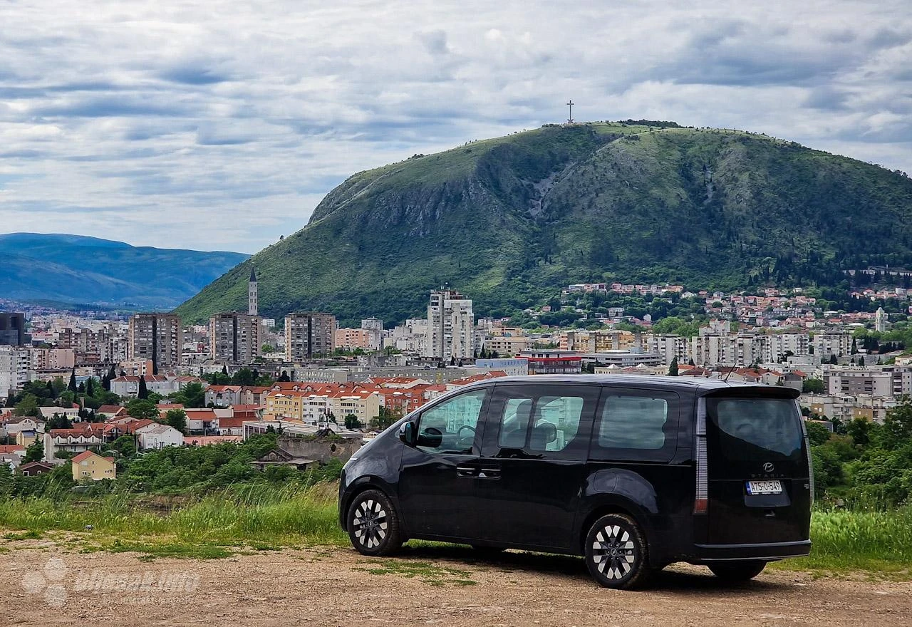 Malo drugačija direktorska limuzina