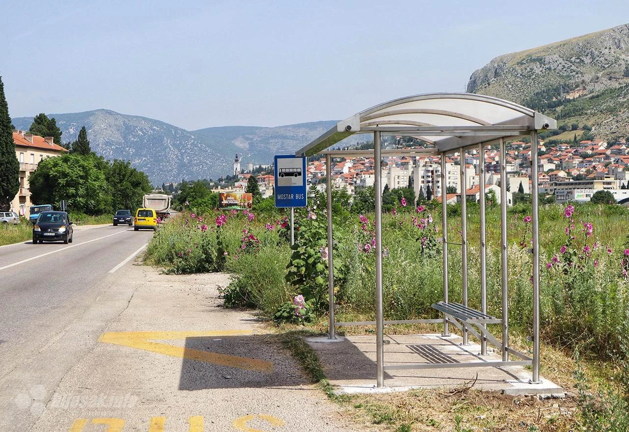 Konačno! Putnici dobili natkriveno autobusno stajalište