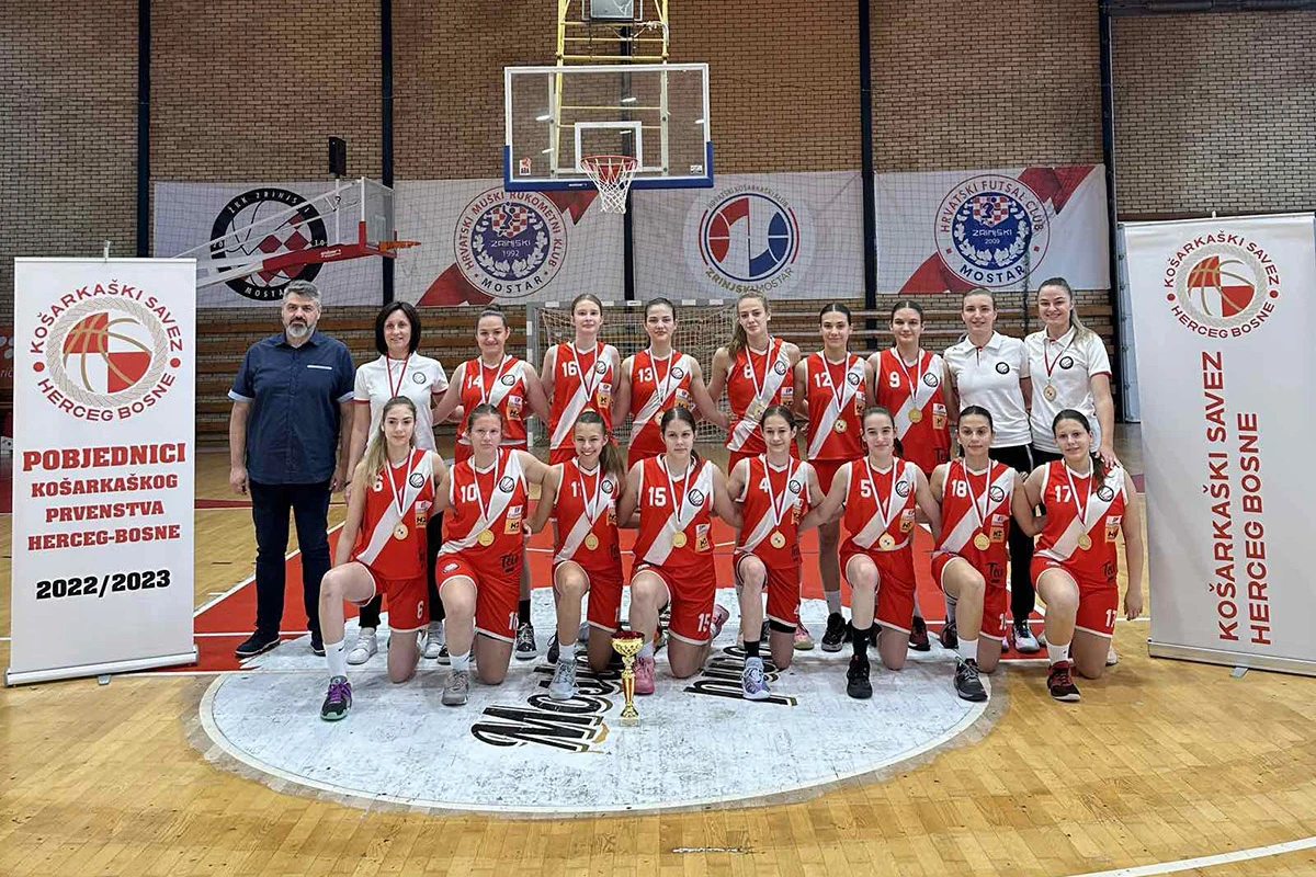 Kadetkinje ŽKK Zrinjski 2010 u finalu državnog prvenstva BiH