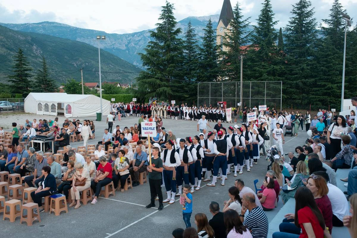 Održana Prva večer trodnevnice i Večer Folklora u Bijelom Polju