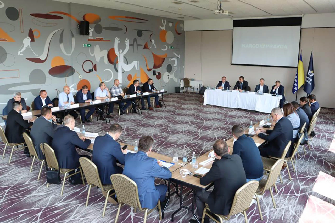 'BiH je isključivi titular državne imovine, odbacujemo ideje o rehabilitacija ratnih zločinaca'