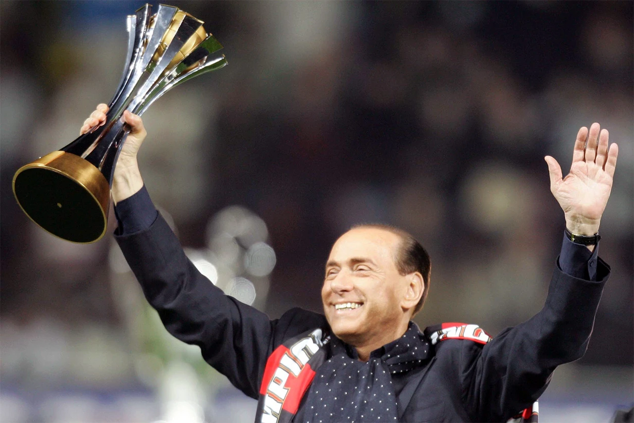 Umro Silvio Berlusconi