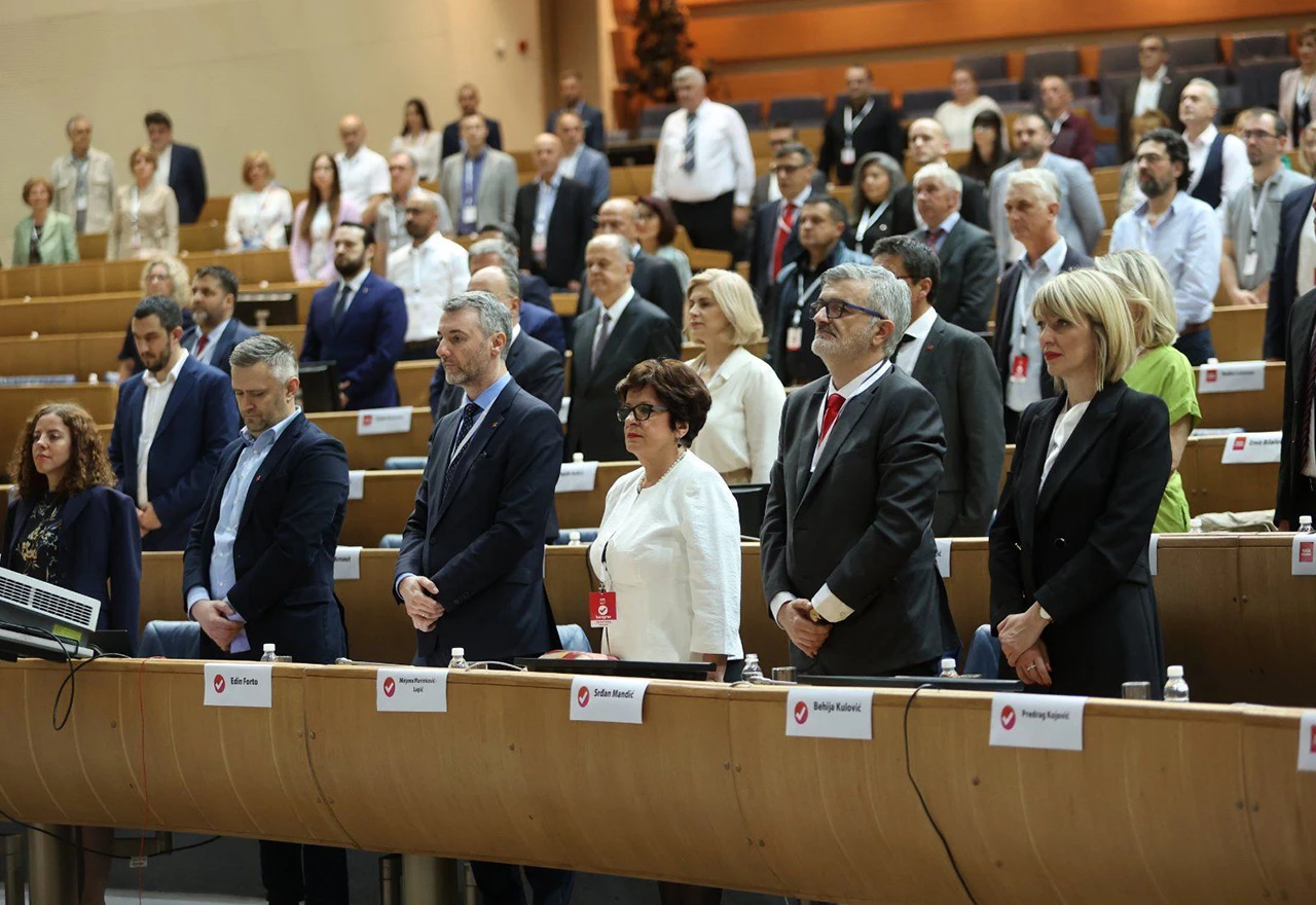 Naša stranka poručuje: Želimo društvo bazirano na meritokraciji