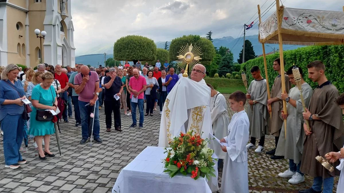 Tjelovo u župi Presvetoga Srca Isusova u Potocima 