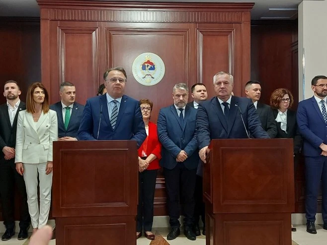 Srpska i Federacija usvojile sedam zaključaka