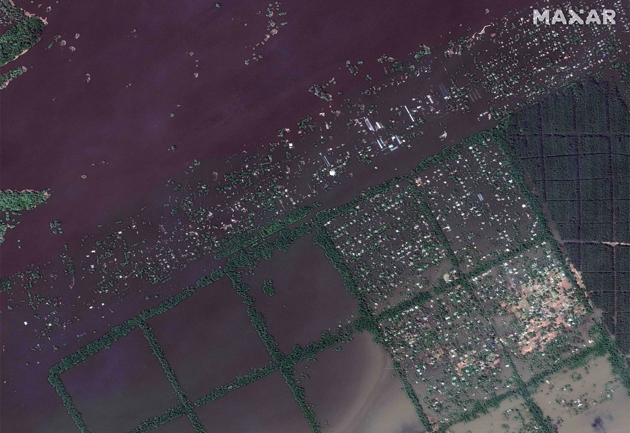 Objavljene nove satelitske snimke, grad je gotovo potpuno potopljen!