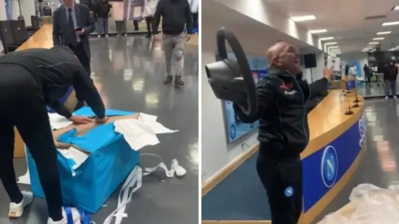 VIDEO I Ultrasi Napolija Spallettiju vratili ukradeni volan 