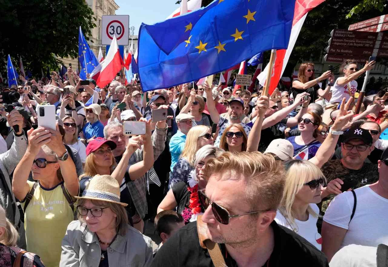 VIDEO | Pola milijuna Poljaka na ulicama 