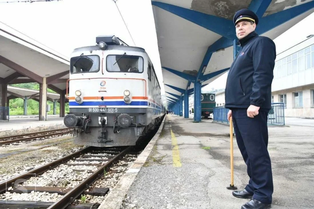 Ukrcali se prvi putnici - Sarajevo i Ploče ponovno povezani željezničkim prometom