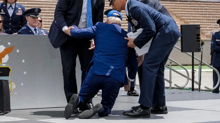Biden opet pao