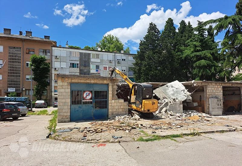 Novo rušenje u Mostaru: Nestaju garaže u Zagrebačkoj ulici