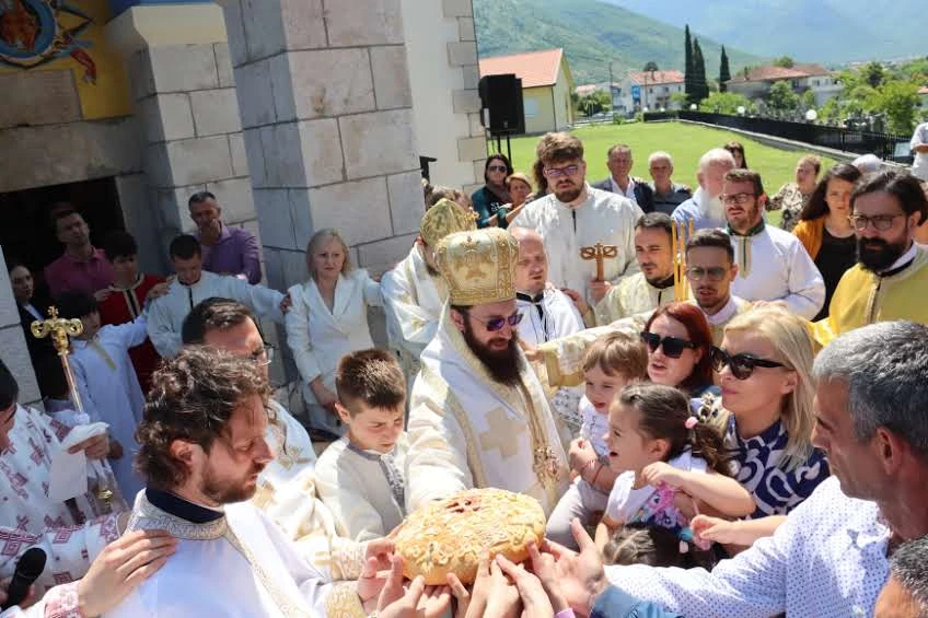 Na stotine Mostaraca i Hercegovaca pisustvovalo osvećenju Crkve Vaznesenja Gospodnjeg