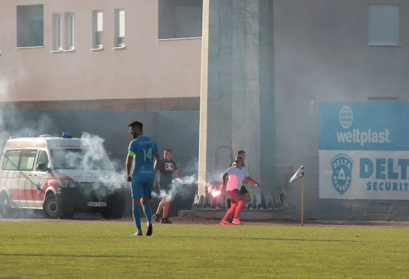 Nerede u Posušju izazvali navijači Zrinjskog koji su od Red Armya pokušali oteti transparent
