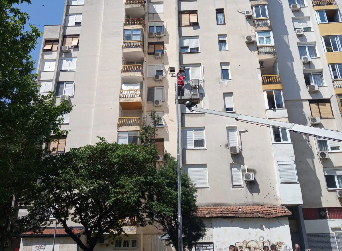 Street Soccer u Centru 2: Postavljaju se reflektori i bankine na igralište