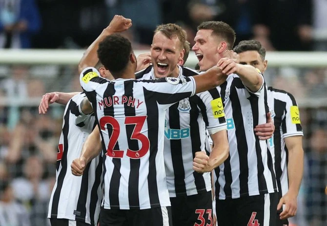 Newcastle osigurao Ligu prvaka, Leicester korak do ispadanja