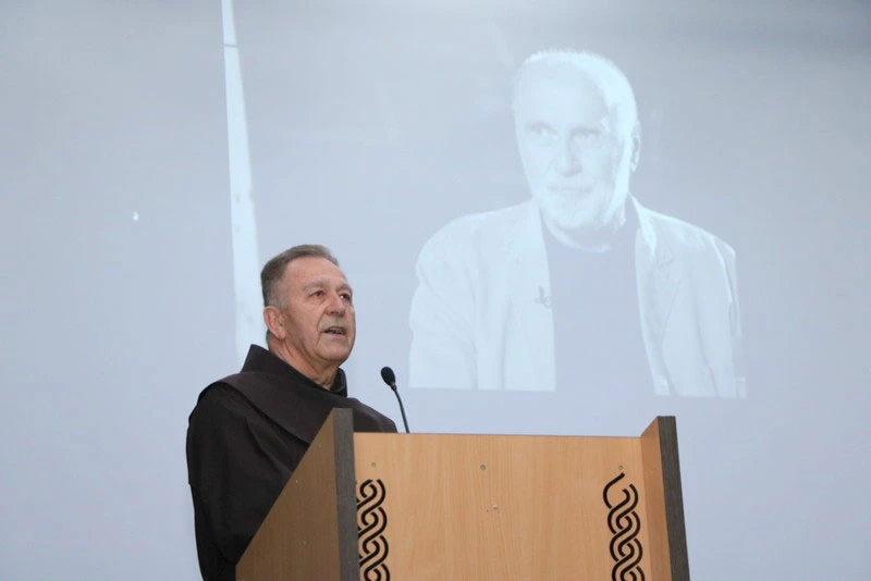 Održana komemoracija za Dževada Karahasana