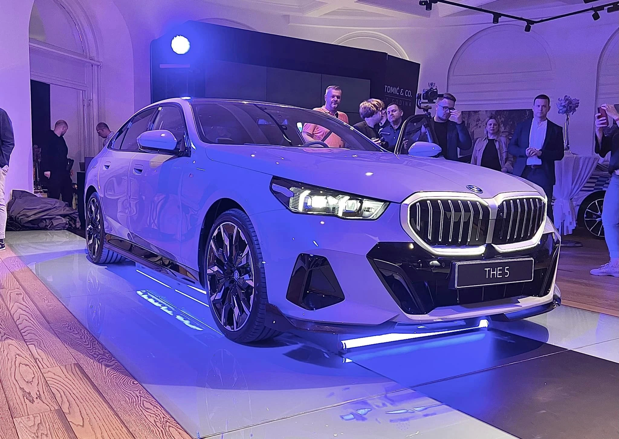8. generacija BMW Serije 5 fascinira