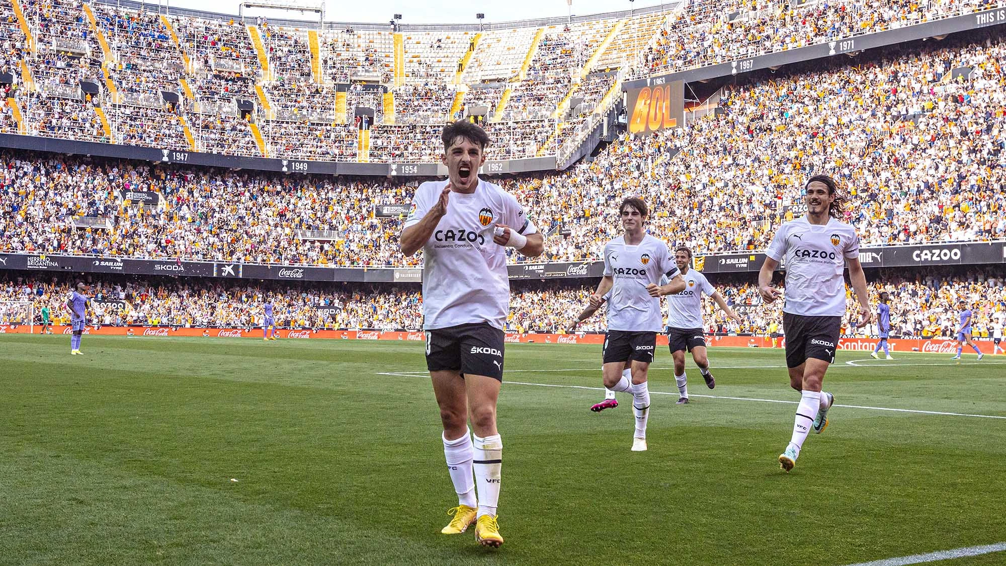 Valencia srušila Real, Vinicius dobio crveni