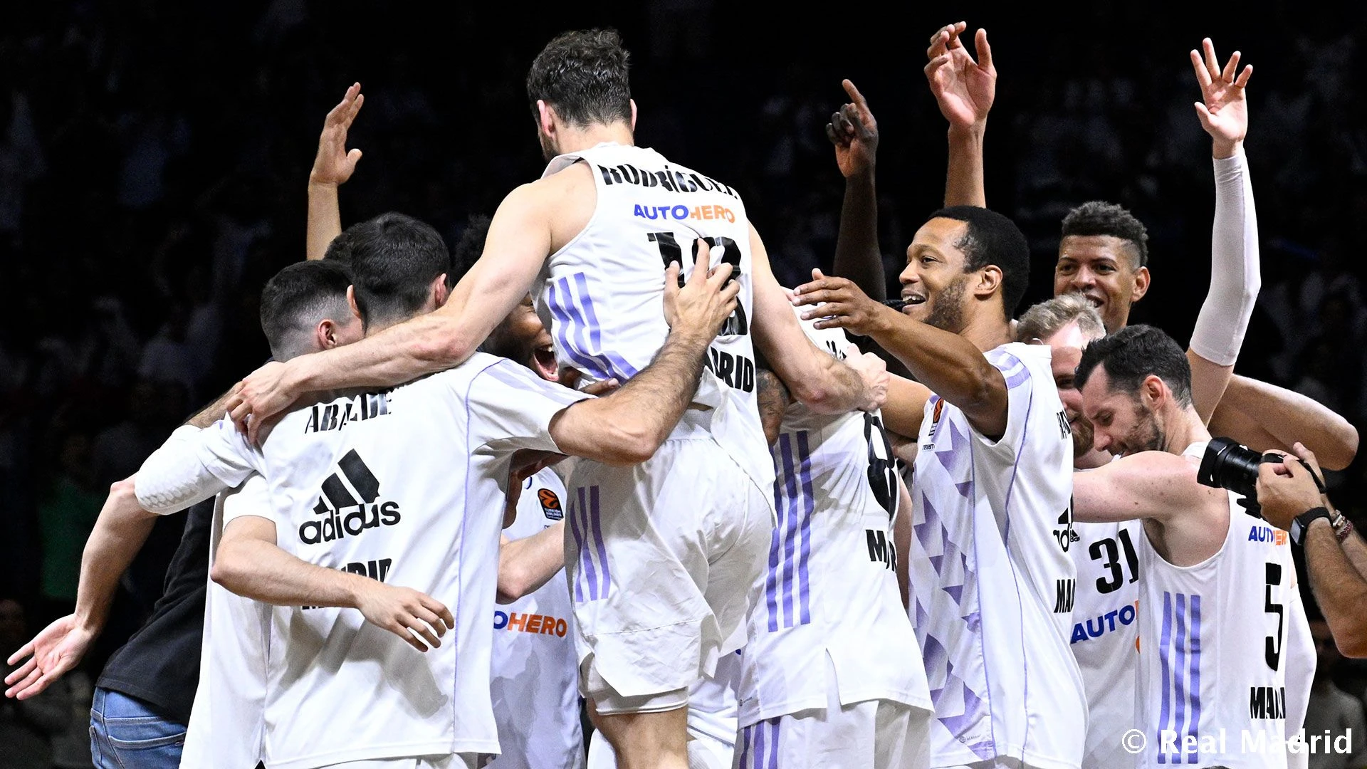 Musa, Hezonja  i staro društvo prvaci Europe 