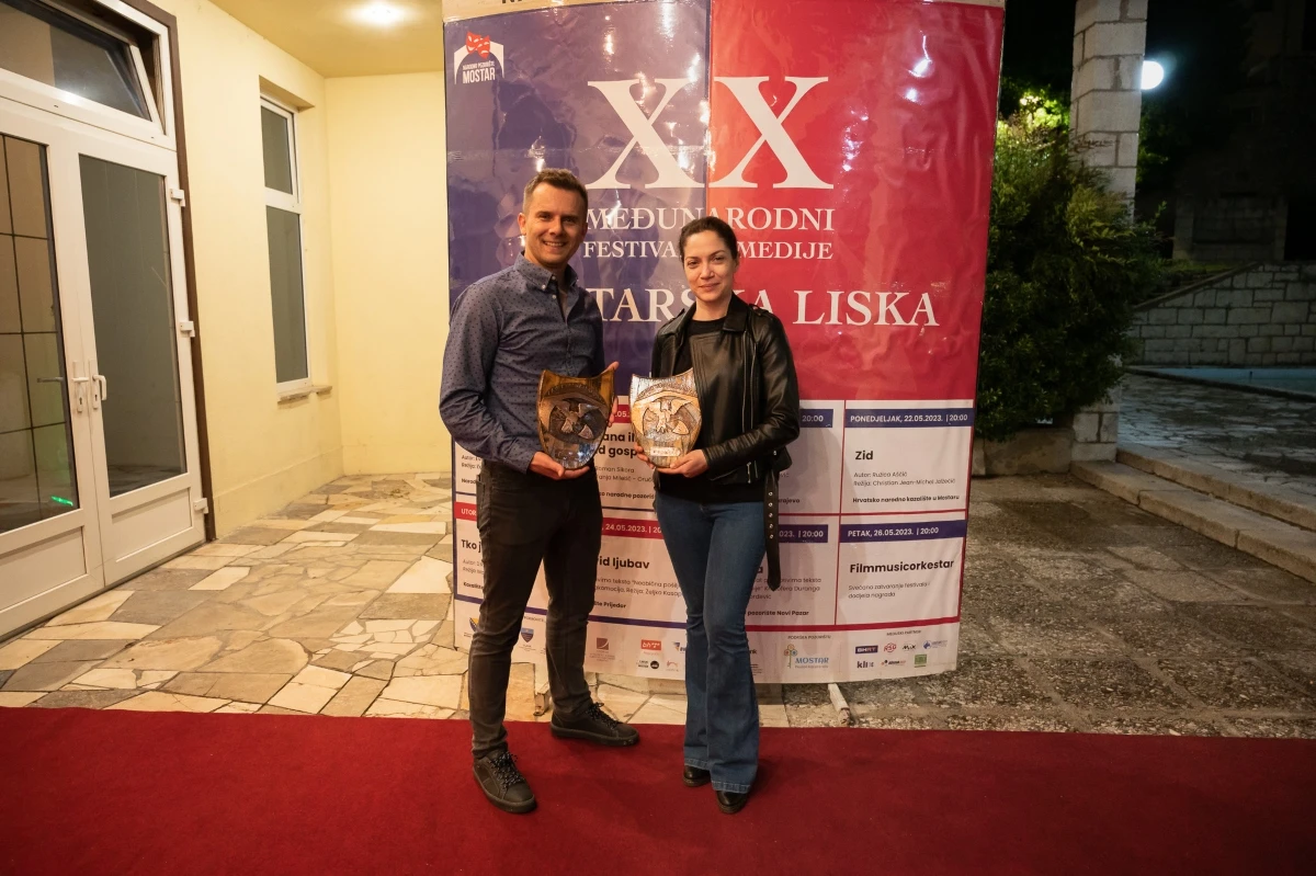 Male liske Snežani Vidović i Nusmiru Muharemoviću drugu večer festivala 'Mostarska liska'