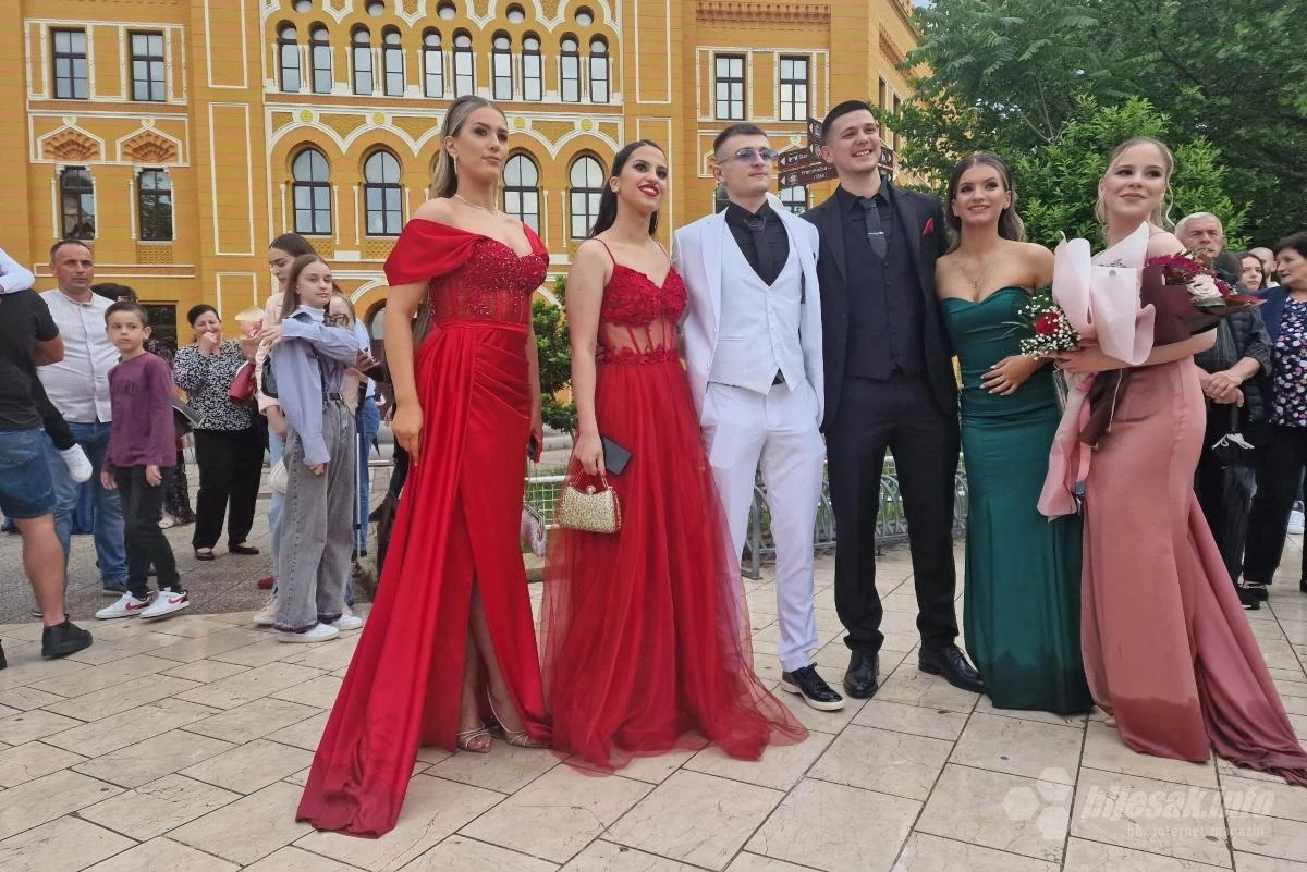 Maturanti Srednje medicinske škole Mostar u raskošnom izdanju