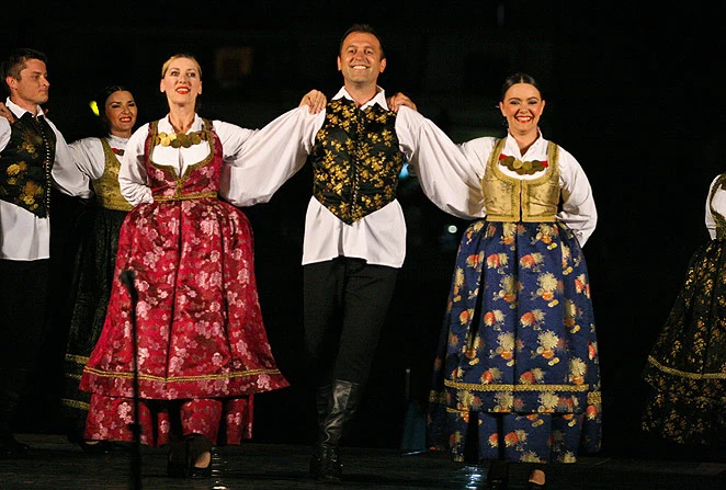 Cjelovečernji plesni koncert ''putujućeg muzeja'' - Ansambla Lado u Mostaru
