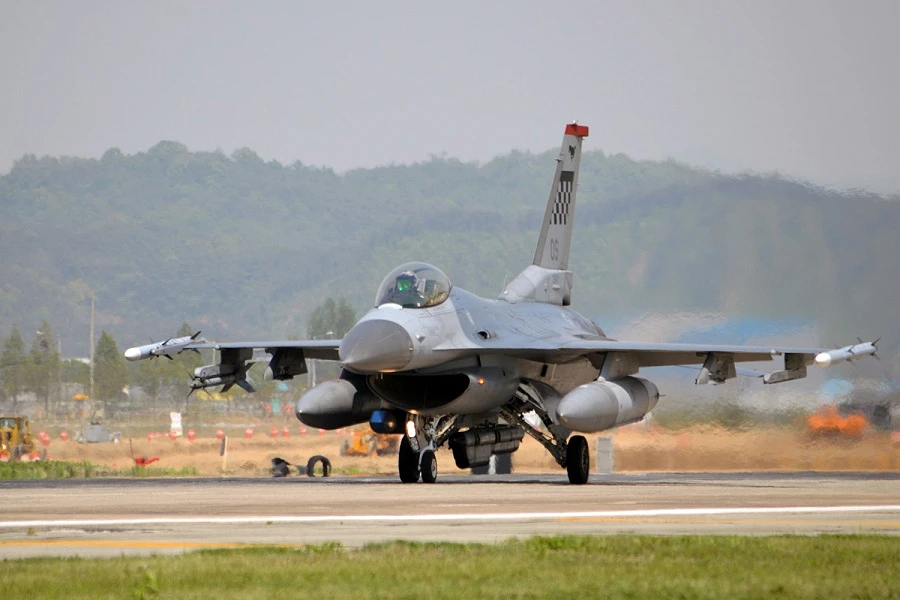 Počinje obuka ukrajinskih pilota na lovcima F-16