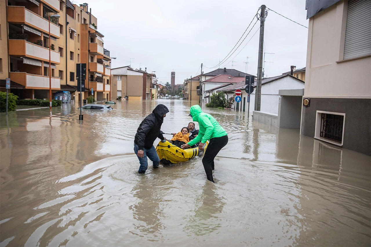 VIDEO | Katastrofalne poplave u Italiji: Najmanje 13 ljudi poginulo, tisuće evakuirane