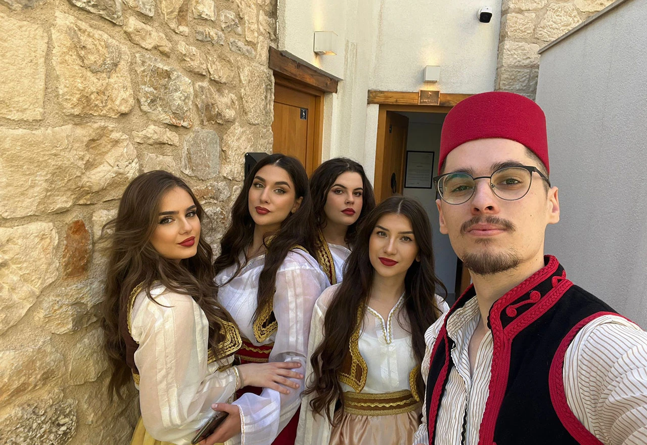 Studenti Poslovne informatike Mostar- Čuvanje tradicije i bosanskih vrijednosti kroz emociju i nostalgiju
