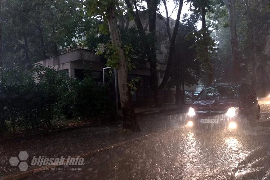 Narančasto upozorenje u nedjelju: Jake padavine i udari vjetra do 80 km/h