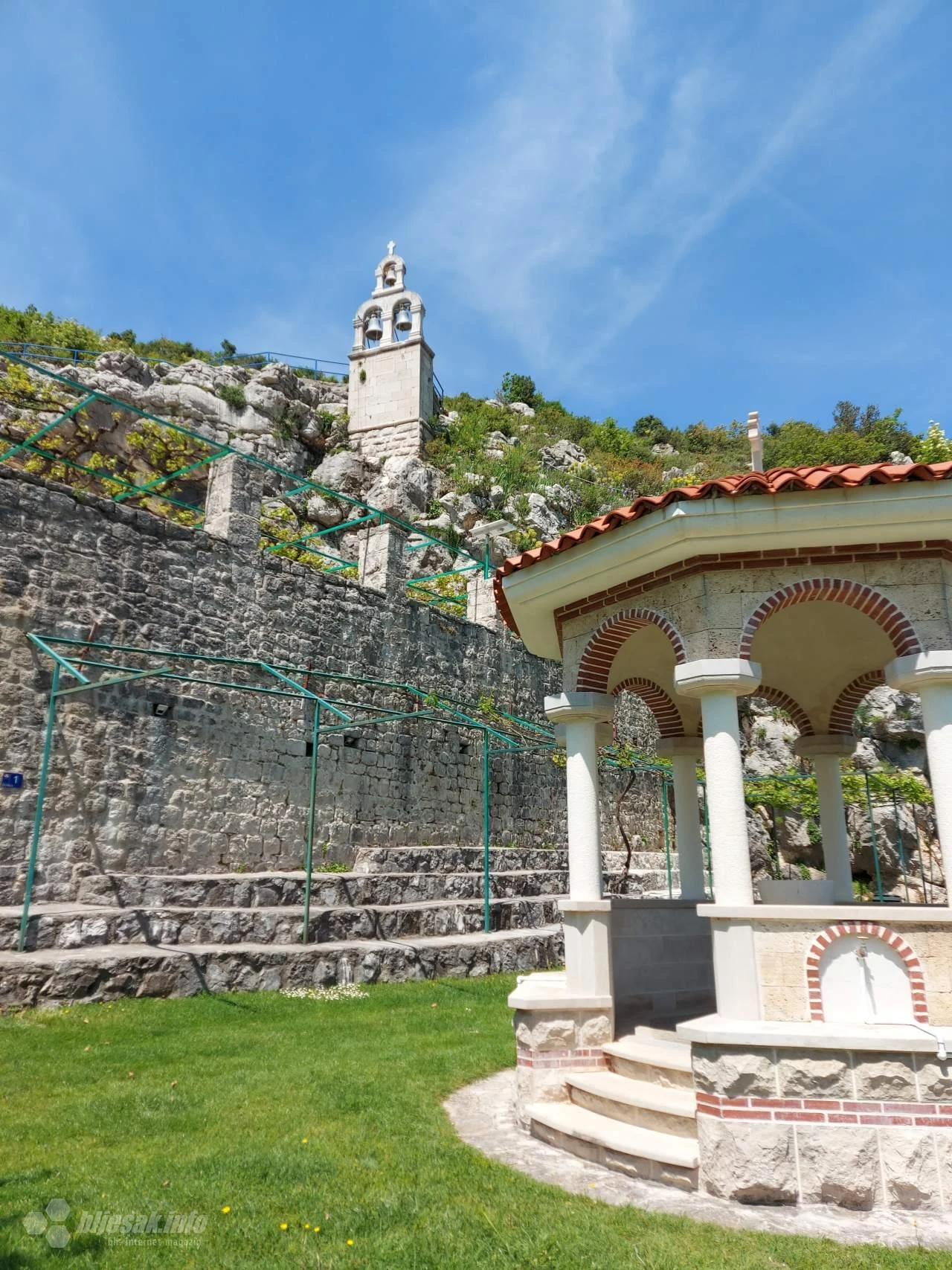 Posjetili smo manastir Zavala: Polaznu postaju Svetog Vasilija Ostroškog 