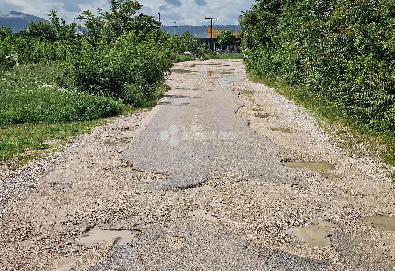 Detalji pljačke u Mostaru: Naoružani automatima blokirali zaštitare i sve im odnijeli