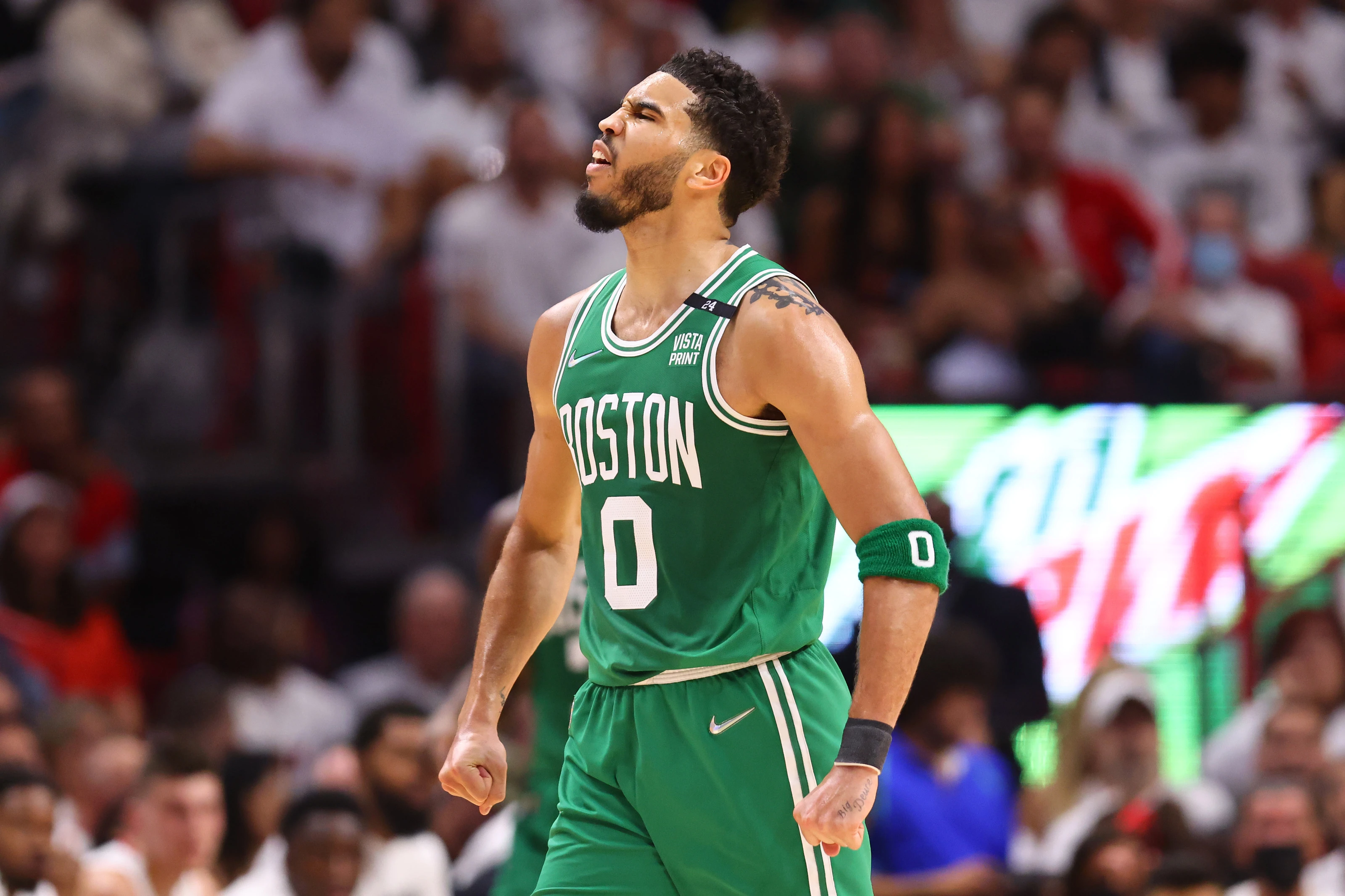 Jokić i Denver razbili Sunse, Tatum osigurao Bostonu sedmu